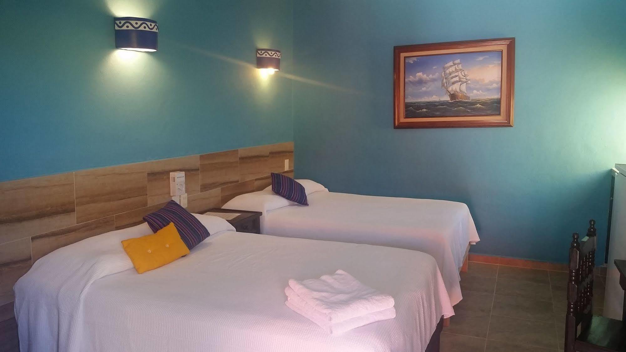 Hotel El Acuario Playa del Carmen